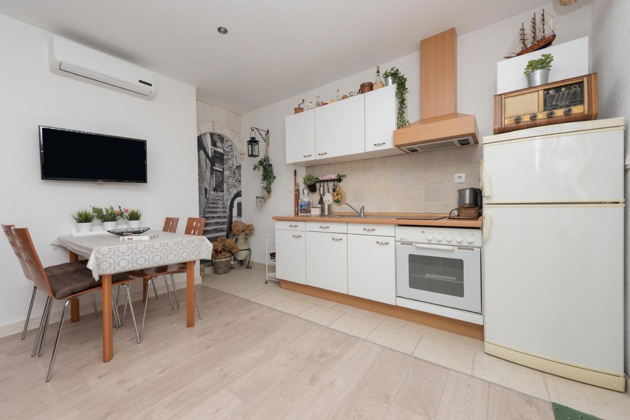Apartmani Antunovic Podgora Exterior photo